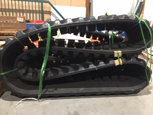 Rubber track for Challenger MT800 and FENDT MT1100 30" and 36" - Гумени/ Метални вериги за Селскостопанска техника: снимка 2 Rubber track for Challenger MT800 and FENDT MT1100 30" and 36" - Гумени/ Метални вериги за Селскостопанска техника: снимка 2