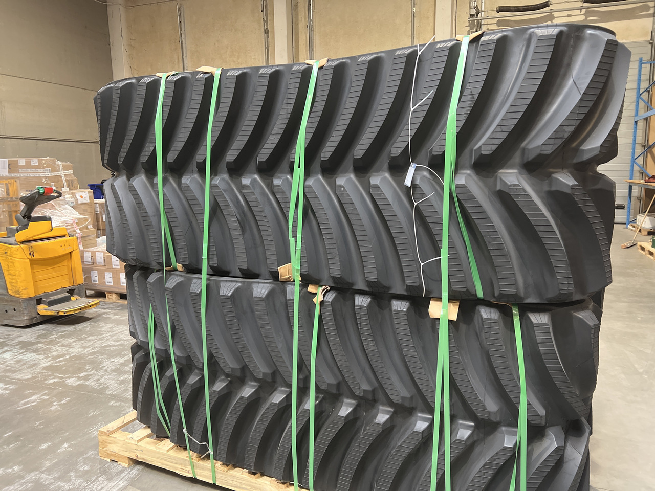 Rubber track for Claas Lexion Terratrac 25", 30" & 36" - Гумени/ Метални вериги за Зърнокомбайн: снимка 3 Rubber track for Claas Lexion Terratrac 25", 30" & 36" - Гумени/ Метални вериги за Зърнокомбайн: снимка 3