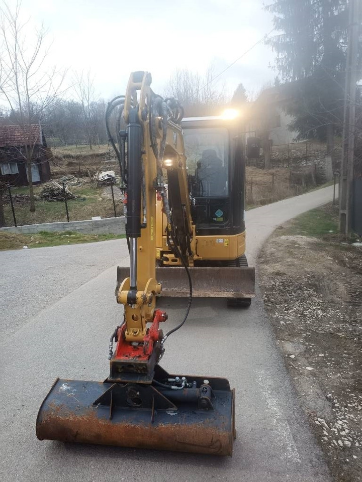 CATERPILLAR 303 ECR - Верижен багер: снимка 2 CATERPILLAR 303 ECR - Верижен багер: снимка 2