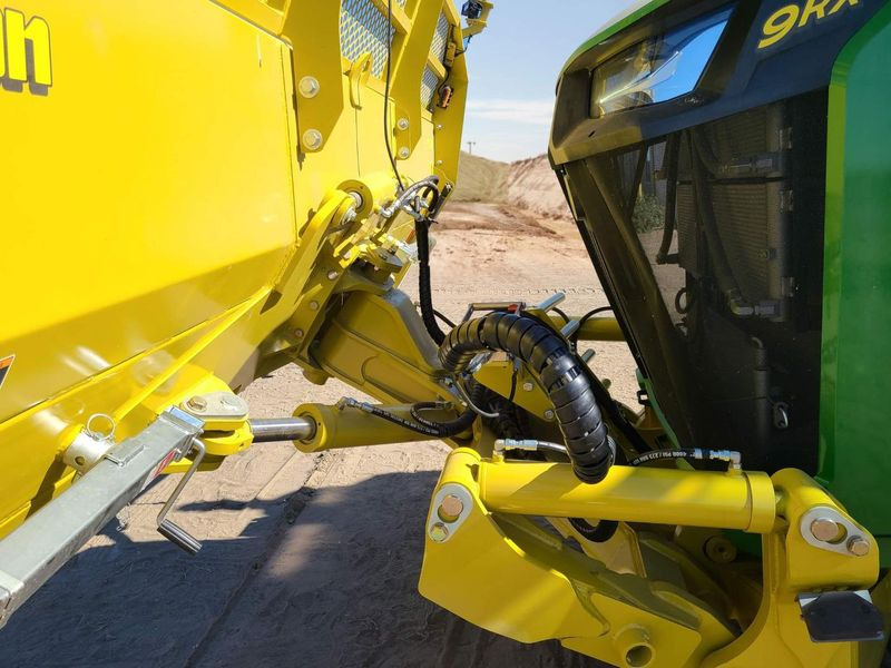 Degelman Dozer Blade 7900 zum John Deere 9RX 710, 9RX 770, 9RX 830 - Гребло: снимка 2 Degelman Dozer Blade 7900 zum John Deere 9RX 710, 9RX 770, 9RX 830 - Гребло: снимка 2