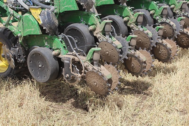 Yetter Düngerschar - Flüssigdünger - Инжектиране на течен тор: снимка 3 Yetter Düngerschar - Flüssigdünger - Инжектиране на течен тор: снимка 3