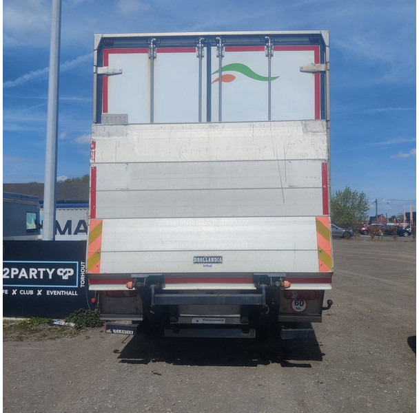 Renault Midlum-With-Hanging-Work-In-The-Fridge - Рефрижератор камион: снимка 5 Renault Midlum-With-Hanging-Work-In-The-Fridge - Рефрижератор камион: снимка 5