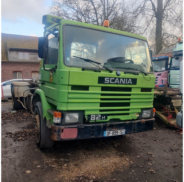 Scania 82-H - Контейнеровоз/ Сменна каросерия камион: снимка 1 Scania 82-H - Контейнеровоз/ Сменна каросерия камион: снимка 1