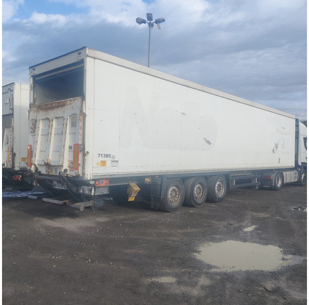 Schmitz Cargobull SKI 24 - Затворена каросерия полуремарке: снимка 1 Schmitz Cargobull SKI 24 - Затворена каросерия полуремарке: снимка 1
