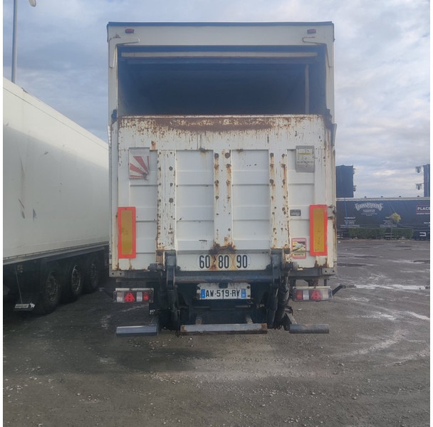 Schmitz Cargobull SKI 24 - Затворена каросерия полуремарке: снимка 2 Schmitz Cargobull SKI 24 - Затворена каросерия полуремарке: снимка 2