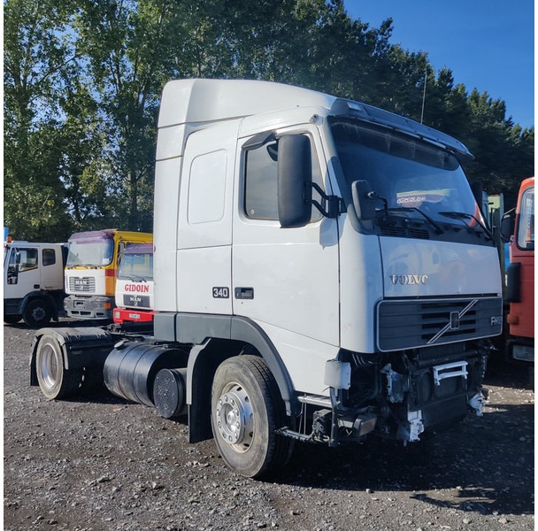 Volvo FH-GLOBBETROTTER - Влекач: снимка 1 Volvo FH-GLOBBETROTTER - Влекач: снимка 1