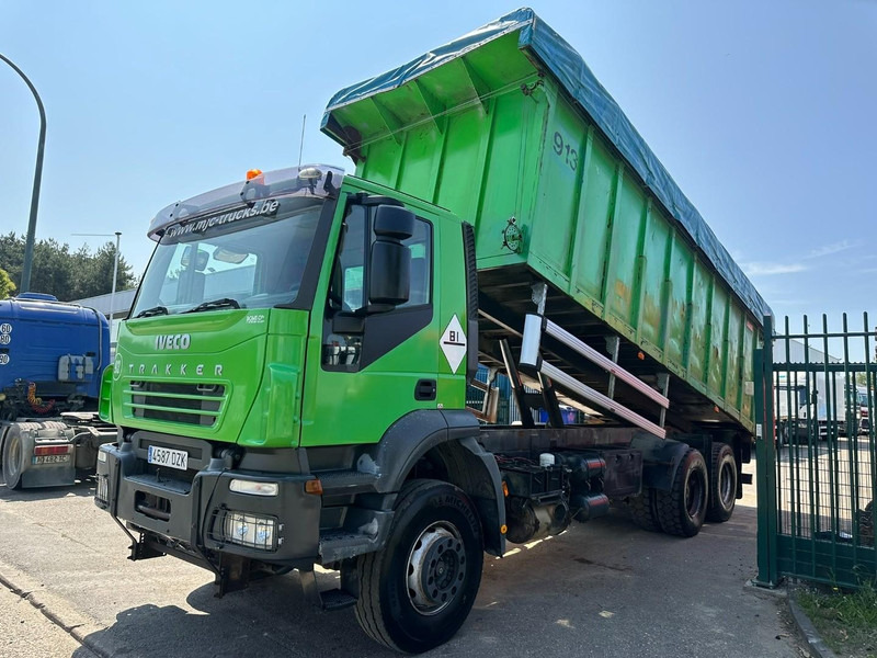 Iveco TRAKKER 310 6x4 STEEL TIPPER / KIPPER 35m³ - MANUAL ZF - BIG AXLES / HUB REDUCTION - STEEL SPRING / BLATT / LAMES - Самосвал камион: снимка 3 Iveco TRAKKER 310 6x4 STEEL TIPPER / KIPPER 35m³ - MANUAL ZF - BIG AXLES / HUB REDUCTION - STEEL SPRING / BLATT / LAMES - Самосвал камион: снимка 3