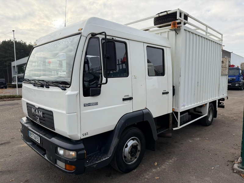 MAN 10.225 LC CLOSED BOX / KOFFER - DOKA - MANUAL GEARBOX - *344.000km* - STEEL SPRING / BLATT / LAMES - BE TRUCK - Камион фургон: снимка 3 MAN 10.225 LC CLOSED BOX / KOFFER - DOKA - MANUAL GEARBOX - *344.000km* - STEEL SPRING / BLATT / LAMES - BE TRUCK - Камион фургон: снимка 3
