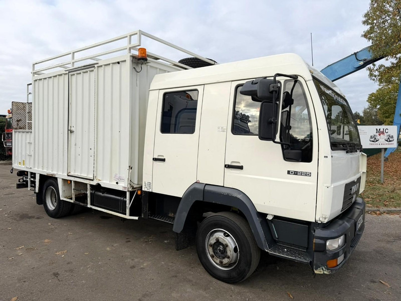 MAN 10.225 LC CLOSED BOX / KOFFER - DOKA - MANUAL GEARBOX - *344.000km* - STEEL SPRING / BLATT / LAMES - BE TRUCK - Камион фургон: снимка 1 MAN 10.225 LC CLOSED BOX / KOFFER - DOKA - MANUAL GEARBOX - *344.000km* - STEEL SPRING / BLATT / LAMES - BE TRUCK - Камион фургон: снимка 1
