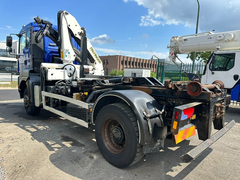 MAN TGA 18.310 4x4 HOOKLIFT + CRANE PALFINGER PK12000 - RADIO - ROTATOR - STEEL SPRING / HUB REDUCTION - MANUAL ZF - BE TRUCK - Мултилифт с кука камион, Камион с кран: снимка 5 MAN TGA 18.310 4x4 HOOKLIFT + CRANE PALFINGER PK12000 - RADIO - ROTATOR - STEEL SPRING / HUB REDUCTION - MANUAL ZF - BE TRUCK - Мултилифт с кука камион, Камион с кран: снимка 5