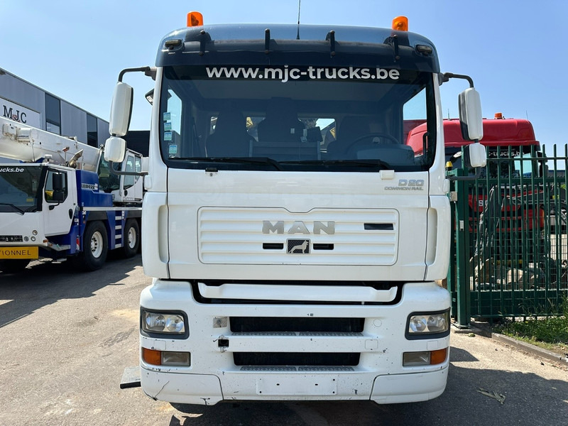 MAN TGA 26.310 6X2 HOOKLIFT + CRANE COPMA 160.4 + JIB J2 + WINCH - RADIO - LIFT + STEERING AXLE - EURO 3 - BE - Камион с кран: снимка 3 MAN TGA 26.310 6X2 HOOKLIFT + CRANE COPMA 160.4 + JIB J2 + WINCH - RADIO - LIFT + STEERING AXLE - EURO 3 - BE - Камион с кран: снимка 3