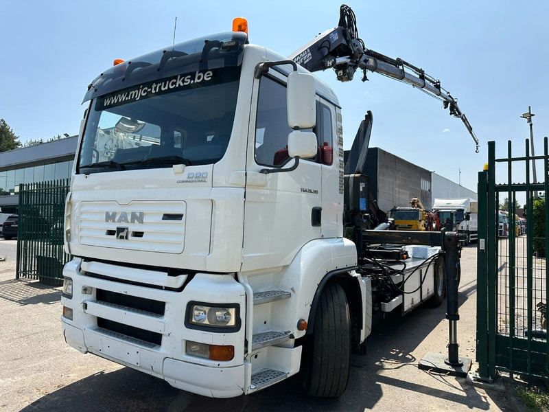 MAN TGA 26.310 6X2 HOOKLIFT + CRANE COPMA 160.4 + JIB J2 + WINCH - RADIO - LIFT + STEERING AXLE - EURO 3 - BE - Камион с кран: снимка 4 MAN TGA 26.310 6X2 HOOKLIFT + CRANE COPMA 160.4 + JIB J2 + WINCH - RADIO - LIFT + STEERING AXLE - EURO 3 - BE - Камион с кран: снимка 4