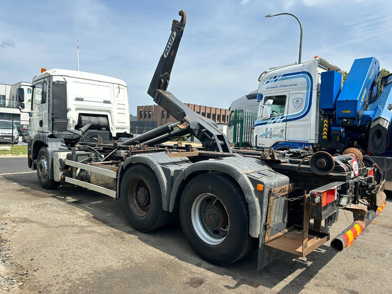 MAN TGA 33.360 6x4 HOOKLIFT - MANUAL ZF - BIG AXLES HUB REDUCTION / STEEL SPRING - BE TRUCK - Мултилифт с кука камион: снимка 5 MAN TGA 33.360 6x4 HOOKLIFT - MANUAL ZF - BIG AXLES HUB REDUCTION / STEEL SPRING - BE TRUCK - Мултилифт с кука камион: снимка 5