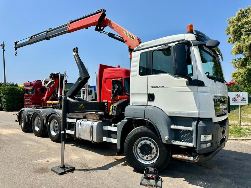 MAN TGS 35.400 8x4 TRIDEM HOOKLIFT T22 + CRANE PALFINGER PK 18001 EH + RADIO - EURO 5 - LIFT/STEERING AXLE - BE TRUCK - Мултилифт с кука камион, Камион с кран: снимка 1 MAN TGS 35.400 8x4 TRIDEM HOOKLIFT T22 + CRANE PALFINGER PK 18001 EH + RADIO - EURO 5 - LIFT/STEERING AXLE - BE TRUCK - Мултилифт с кука камион, Камион с кран: снимка 1