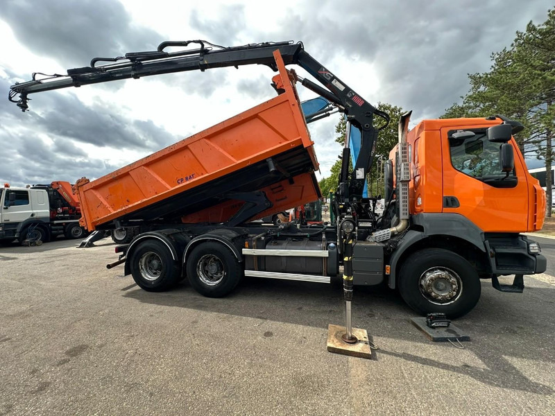 Renault KERAX 380 DXI 6x4 TIPPER + CRANE HIAB 144 B-3 - RADIO - *246.000km* - RETARDER - BORDMATIC - EURO 5 - Самосвал камион, Камион с кран: снимка 3 Renault KERAX 380 DXI 6x4 TIPPER + CRANE HIAB 144 B-3 - RADIO - *246.000km* - RETARDER - BORDMATIC - EURO 5 - Самосвал камион, Камион с кран: снимка 3