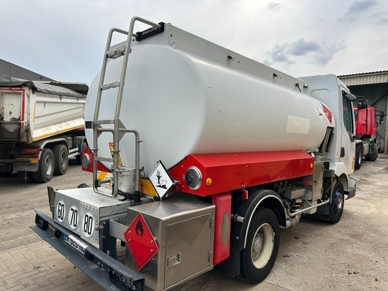 Renault MIDLUM 150 FUEL TANKER / CITERNE MAZOUT - 6500L - 3 COMPARTIMENTS - *ENGINE PROBLEM* - Камион цистерна: снимка 3 Renault MIDLUM 150 FUEL TANKER / CITERNE MAZOUT - 6500L - 3 COMPARTIMENTS - *ENGINE PROBLEM* - Камион цистерна: снимка 3