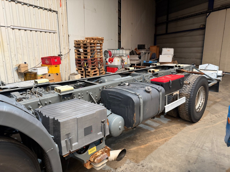 Scania P310 4x2 CHASSIS - ADR (ex tanker) - *322.000km* - AIR SUSPENSION - MANUAL - BE TRUCK - Шаси кабина: снимка 5 Scania P310 4x2 CHASSIS - ADR (ex tanker) - *322.000km* - AIR SUSPENSION - MANUAL - BE TRUCK - Шаси кабина: снимка 5