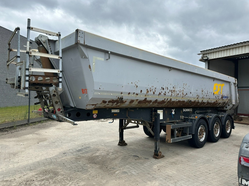Schmitz Cargobull SGF*S3 - 8.5 - 30m3 STEEL CHASSIS / STEEL TIPPER - SAF - DISC - LIFT-AXLE - Самосвал полуремарке: снимка 2 Schmitz Cargobull SGF*S3 - 8.5 - 30m3 STEEL CHASSIS / STEEL TIPPER - SAF - DISC - LIFT-AXLE - Самосвал полуремарке: снимка 2