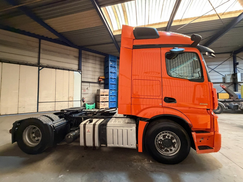 Mercedes-Benz Actros 1945 - RETARDER - PTO HYDR - *FULL AIR* - SPOILERS - CAMERA - *476.000km* - EURO 6 - BE TRUCK - Влекач: снимка 4 Mercedes-Benz Actros 1945 - RETARDER - PTO HYDR - *FULL AIR* - SPOILERS - CAMERA - *476.000km* - EURO 6 - BE TRUCK - Влекач: снимка 4