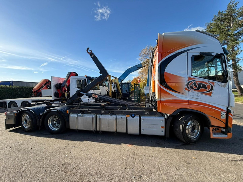 Volvo FH 460 6x2 GLOBE XL AJK HOOKLIFT - *FULL AIR* - DYNAMIC STEERING - I PARK COOL - LIFT + STEERING - ALCOA - BE TRUCK - TOP CONDITION - Мултилифт с кука камион: снимка 4 Volvo FH 460 6x2 GLOBE XL AJK HOOKLIFT - *FULL AIR* - DYNAMIC STEERING - I PARK COOL - LIFT + STEERING - ALCOA - BE TRUCK - TOP CONDITION - Мултилифт с кука камион: снимка 4