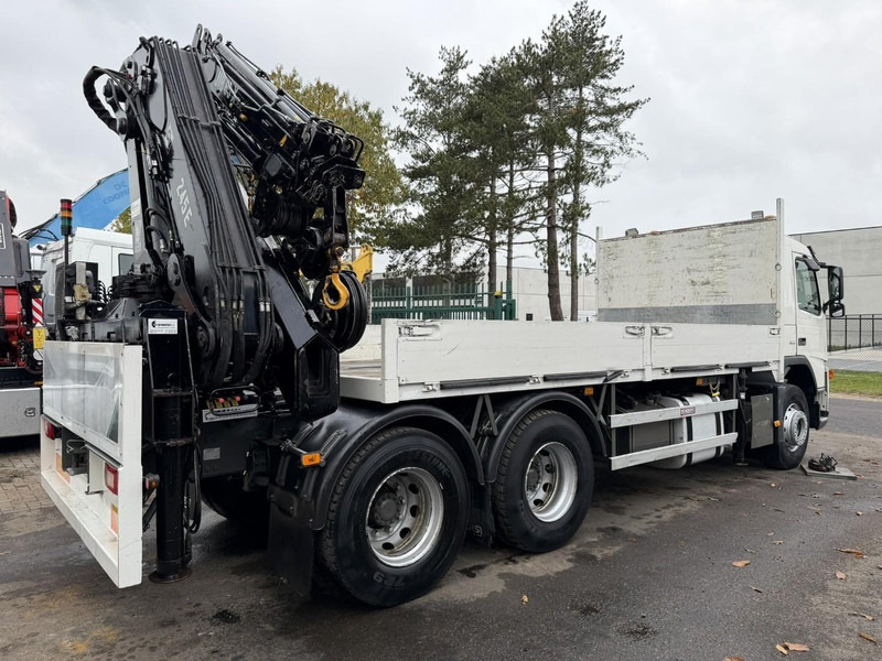 Volvo FM 300 6x4 + (25.8m!) PRITSCHE + KRAN HIAB 245 E-5 + JIB 65 X-3 + 2 ME - *228.000km* - MANUAL - A/C - EURO 3 - BELGIAN TRUCK - Бордови камион, Камион с кран: снимка 4 Volvo FM 300 6x4 + (25.8m!) PRITSCHE + KRAN HIAB 245 E-5 + JIB 65 X-3 + 2 ME - *228.000km* - MANUAL - A/C - EURO 3 - BELGIAN TRUCK - Бордови камион, Камион с кран: снимка 4