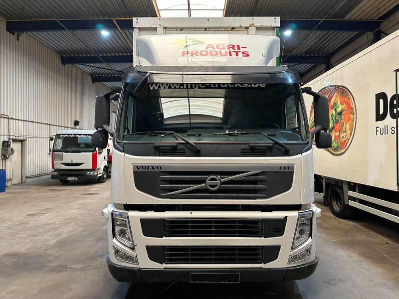 Volvo FM 330 4x2 BOX 7m x 2m48 x 2m75 - 542.000km - EURO 5 - I SHIFT - 19T - A/C - LARGE TAILLIFT - Камион с брезент: снимка 2 Volvo FM 330 4x2 BOX 7m x 2m48 x 2m75 - 542.000km - EURO 5 - I SHIFT - 19T - A/C - LARGE TAILLIFT - Камион с брезент: снимка 2