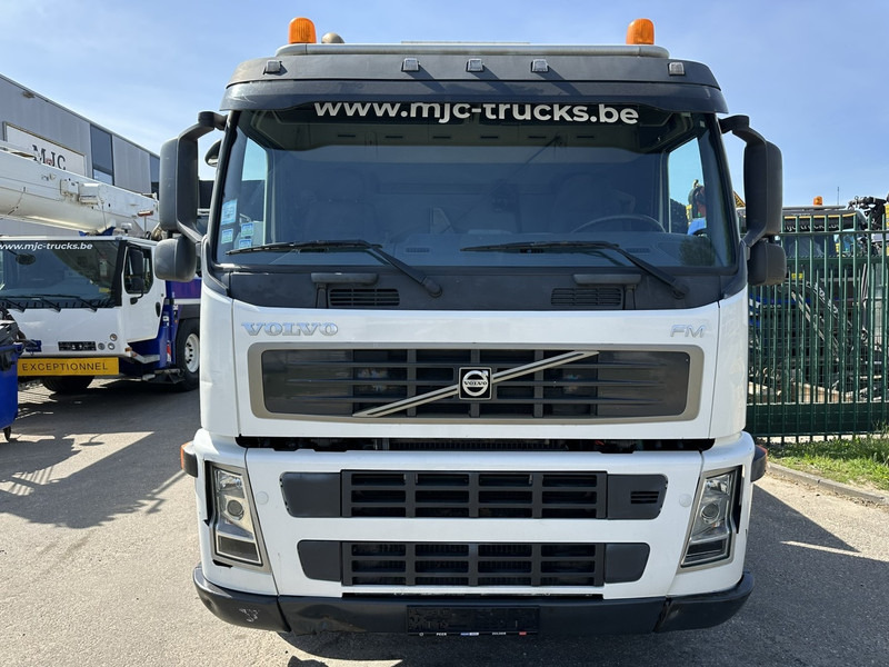 Volvo FM 400 6x4 + KRAN (31m!) HIAB 322 E-6 HIPRO JIB 70X-4 - RADIO - PRITSCHE 6m70 - *VOLL LUFT* - EURO 3 - BE TRUCK - Бордови камион, Камион с кран: снимка 3 Volvo FM 400 6x4 + KRAN (31m!) HIAB 322 E-6 HIPRO JIB 70X-4 - RADIO - PRITSCHE 6m70 - *VOLL LUFT* - EURO 3 - BE TRUCK - Бордови камион, Камион с кран: снимка 3