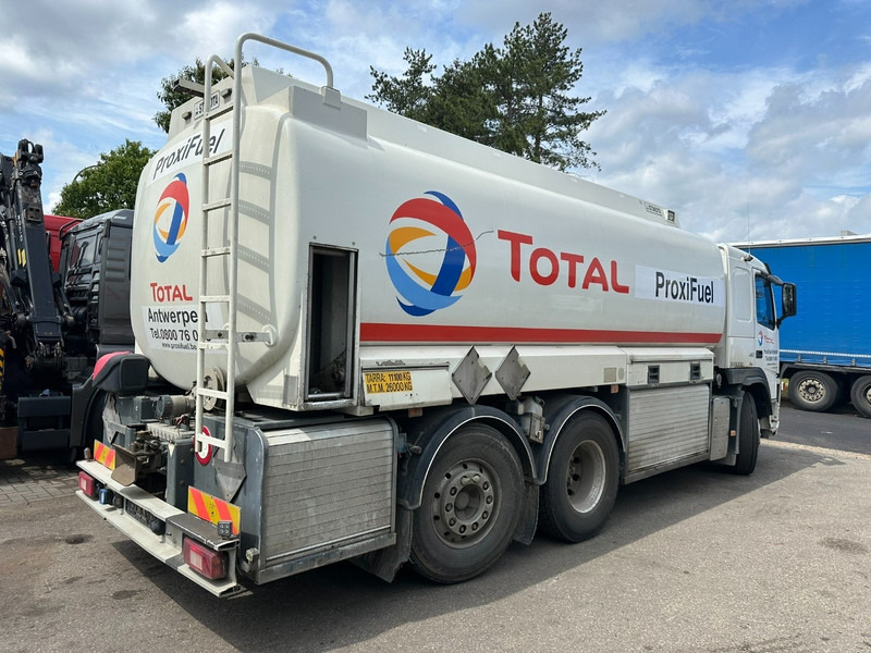 Volvo FM 450 6x2 19.000L - 5 COMP. FUEL TANKER / CITERNE - LIFT + STEERING AXLE - EURO 5 - - Камион цистерна: снимка 5 Volvo FM 450 6x2 19.000L - 5 COMP. FUEL TANKER / CITERNE - LIFT + STEERING AXLE - EURO 5 - - Камион цистерна: снимка 5