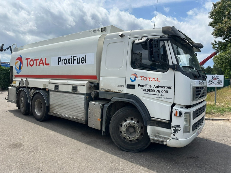 Volvo FM 450 6x2 19.000L - 5 COMP. FUEL TANKER / CITERNE - LIFT + STEERING AXLE - EURO 5 - - Камион цистерна: снимка 1 Volvo FM 450 6x2 19.000L - 5 COMP. FUEL TANKER / CITERNE - LIFT + STEERING AXLE - EURO 5 - - Камион цистерна: снимка 1