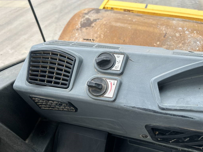 Bomag BW213D-5 - Валяк: снимка 2 Bomag BW213D-5 - Валяк: снимка 2