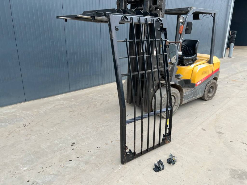 Кабина и интериор за Строителна техника Cat 312D / 315D / 319D / 320D / 324D / 329D / 330D / 3: снимка 1