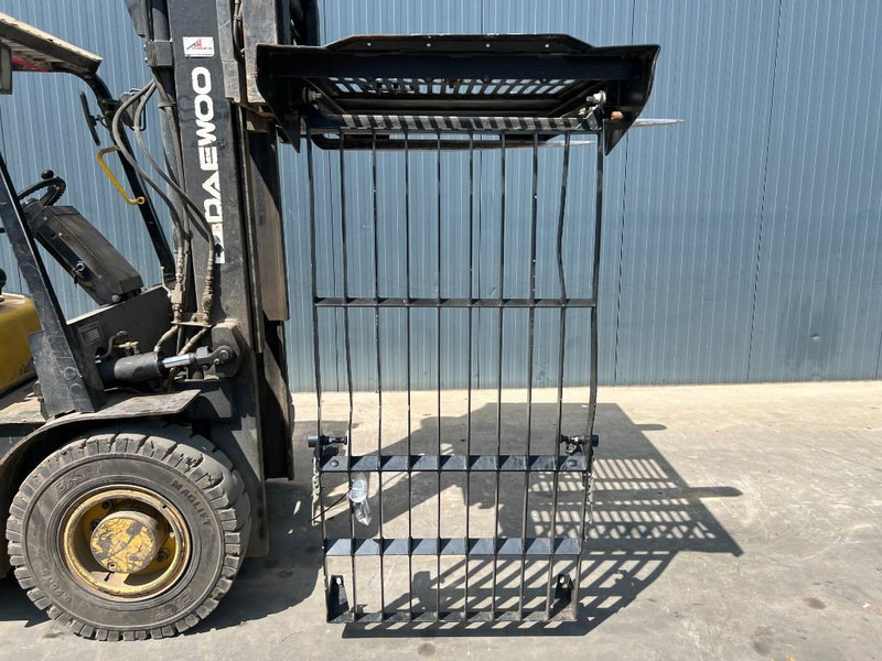 Cat 313E / 320F / 323E / 325F / 329E / 330F / 336E / 3 - Кабина и интериор за Строителна техника: снимка 3 Cat 313E / 320F / 323E / 325F / 329E / 330F / 336E / 3 - Кабина и интериор за Строителна техника: снимка 3