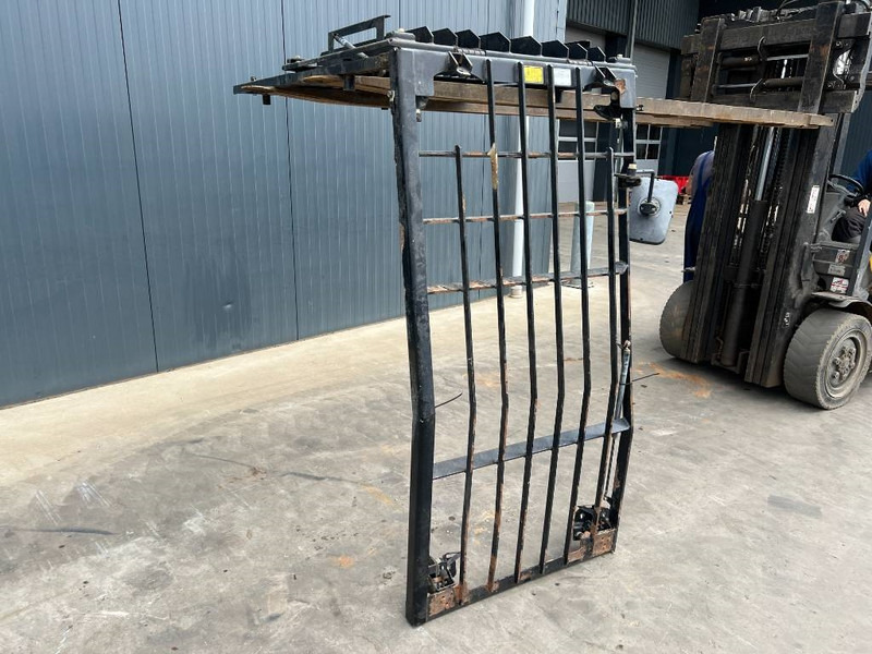 Cat 313E / M315F / 320F / 323E / 325F / 329E / 330F / - Кабина и интериор за Строителна техника: снимка 2 Cat 313E / M315F / 320F / 323E / 325F / 329E / 330F / - Кабина и интериор за Строителна техника: снимка 2