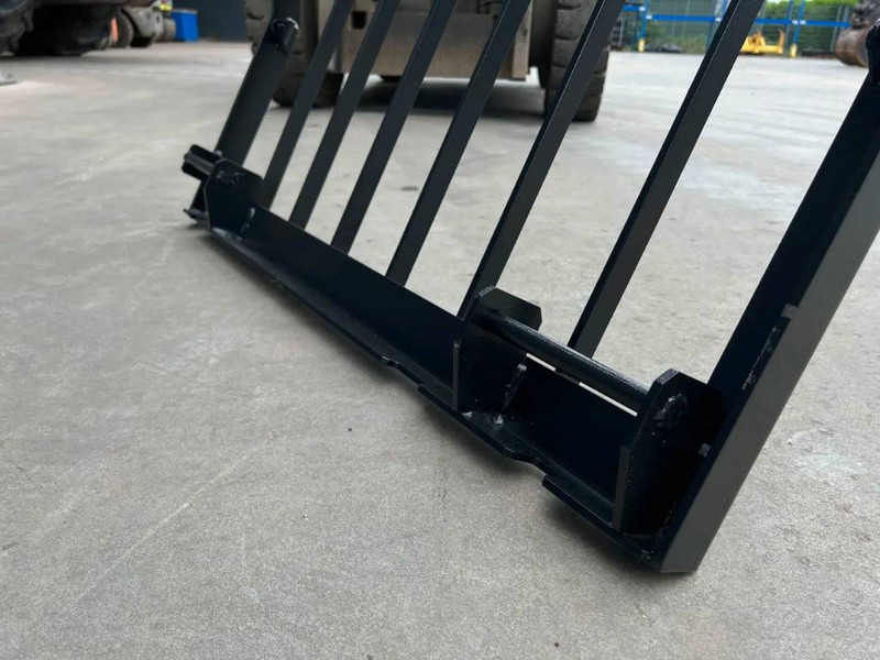 Cat 325C Guard - Кабина и интериор за Строителна техника: снимка 5 Cat 325C Guard - Кабина и интериор за Строителна техника: снимка 5