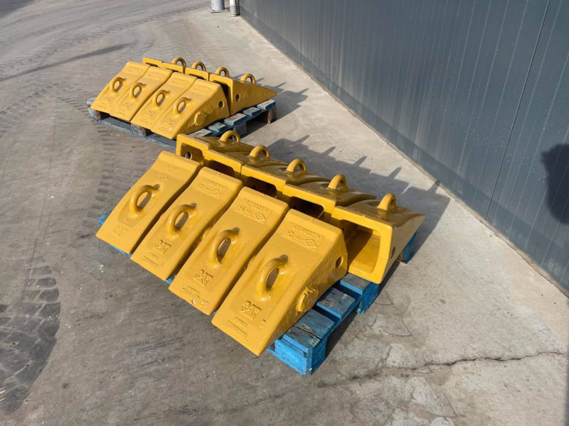 Cat 365 / 374 / 385 /390 Tips - Кофа за Строителна техника: снимка 2 Cat 365 / 374 / 385 /390 Tips - Кофа за Строителна техника: снимка 2