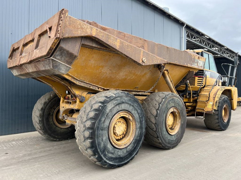 Cat 735 - Съчленен самосвал: снимка 4 Cat 735 - Съчленен самосвал: снимка 4