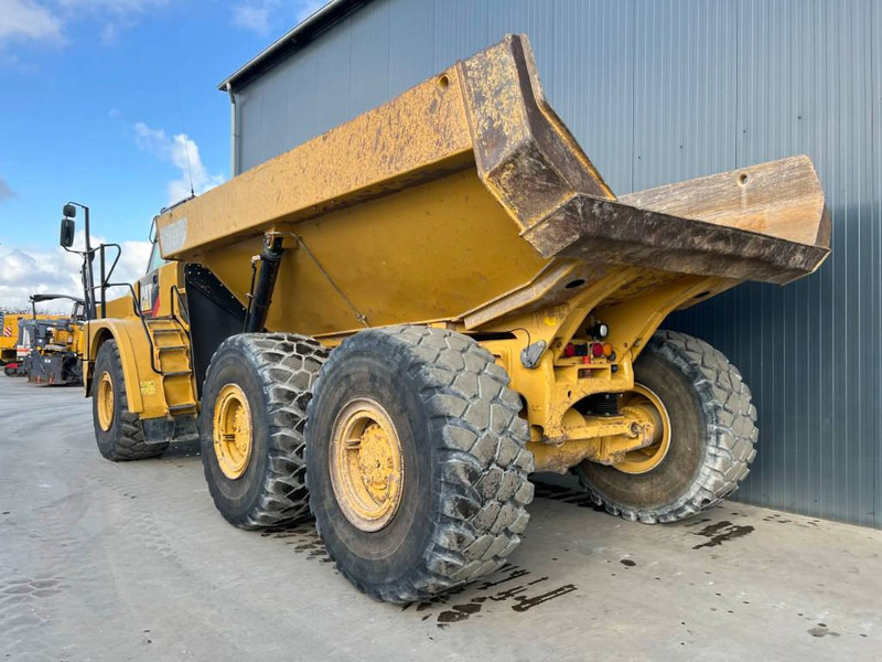Cat 735B - Съчленен самосвал: снимка 2 Cat 735B - Съчленен самосвал: снимка 2