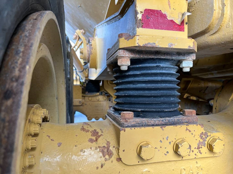 Cat 740 - Съчленен самосвал: снимка 5 Cat 740 - Съчленен самосвал: снимка 5