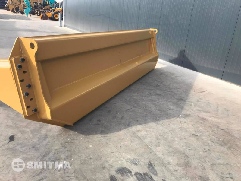 Cat 740 - Падащ борд за Строителна техника: снимка 2 Cat 740 - Падащ борд за Строителна техника: снимка 2