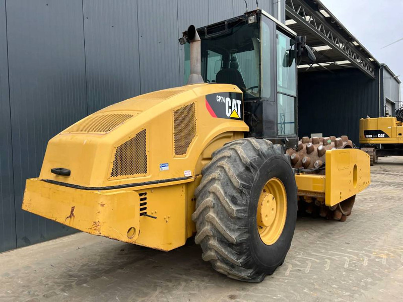 Cat CP74 - Валяк: снимка 4 Cat CP74 - Валяк: снимка 4