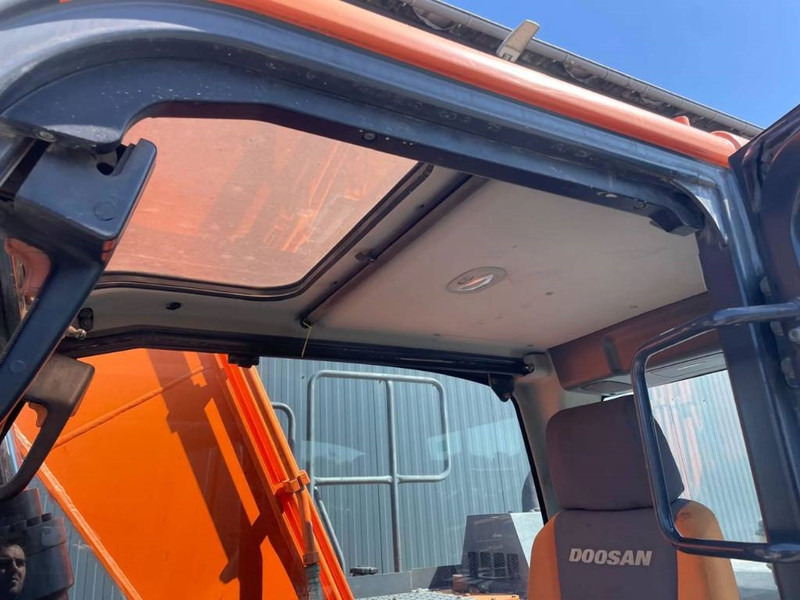 Колесен багер Doosan DX170W-5: снимка 20