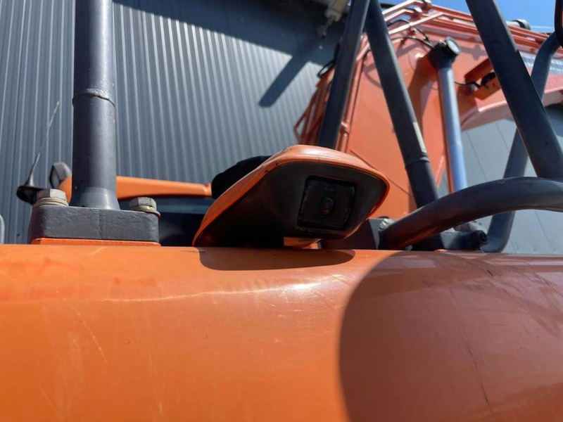Колесен багер Doosan DX170W-5: снимка 13