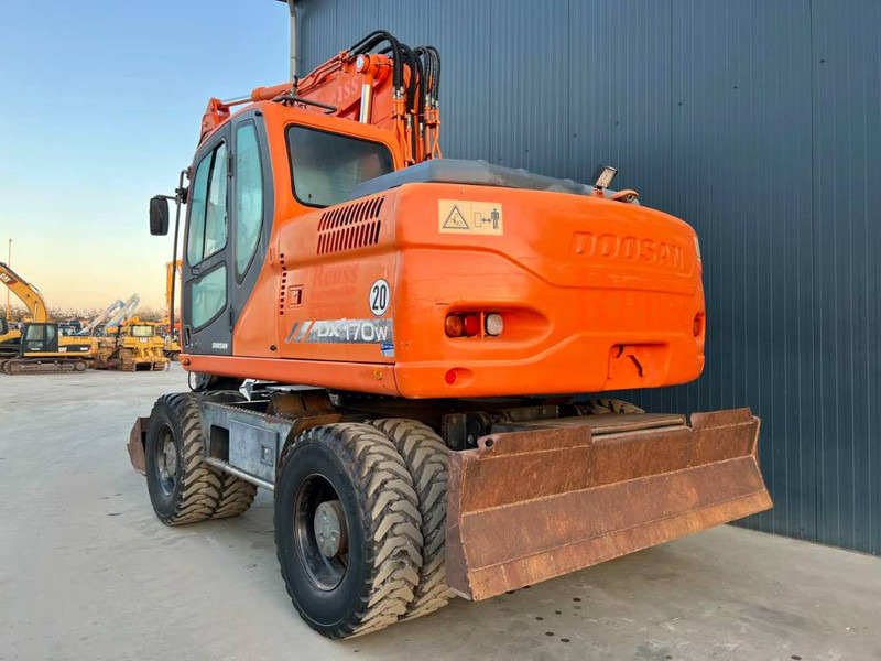 Doosan DX170W - Колесен багер: снимка 5 Doosan DX170W - Колесен багер: снимка 5