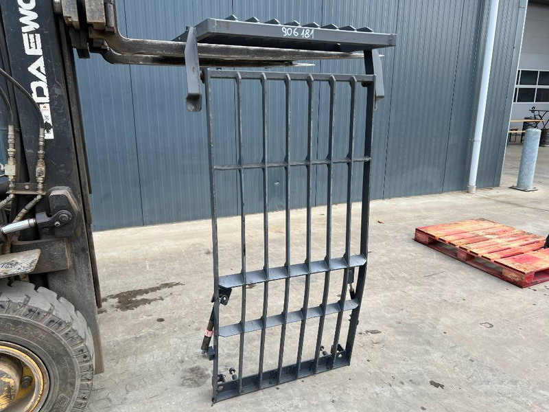 Doosan DX180 / DX225 - Кабина и интериор за Строителна техника: снимка 1 Doosan DX180 / DX225 - Кабина и интериор за Строителна техника: снимка 1