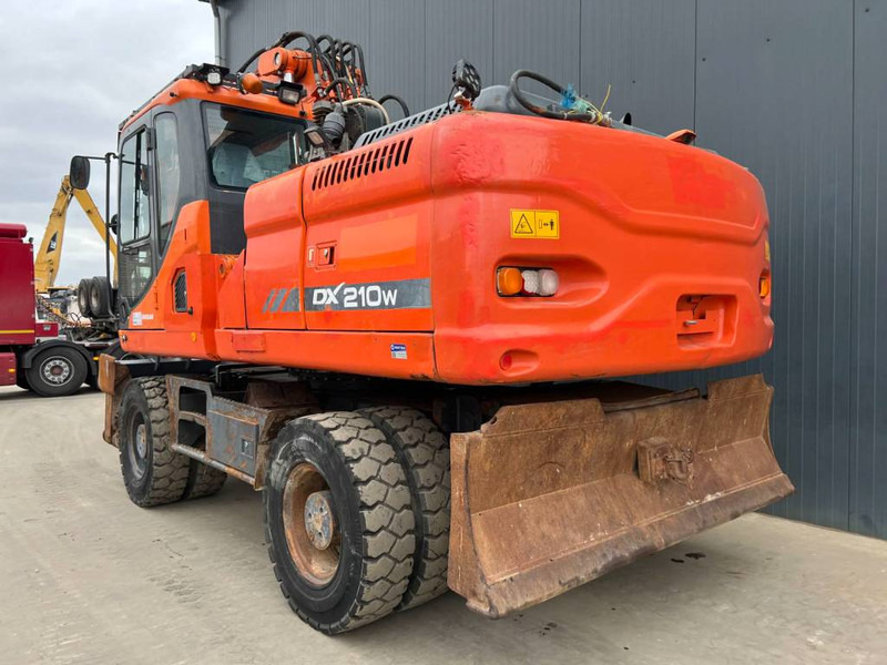 Doosan DX210W - Колесен багер: снимка 2 Doosan DX210W - Колесен багер: снимка 2