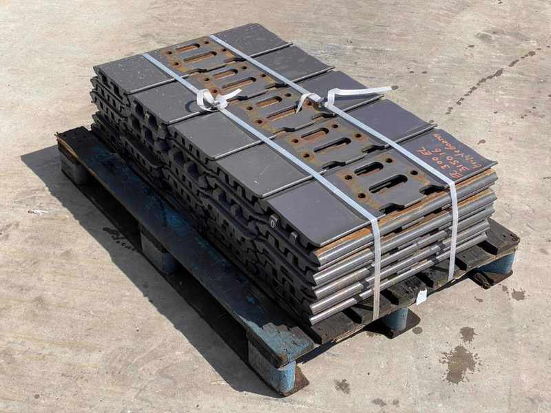 Hitachi EX270 / EX300 / EX310 Shoes/Pads - Рама/ Шаси за Строителна техника: снимка 2 Hitachi EX270 / EX300 / EX310 Shoes/Pads - Рама/ Шаси за Строителна техника: снимка 2