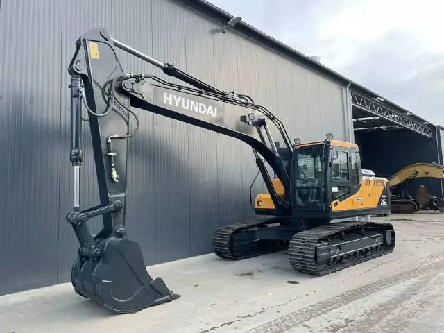 Hyundai R215L - Верижен багер: снимка 1 Hyundai R215L - Верижен багер: снимка 1
