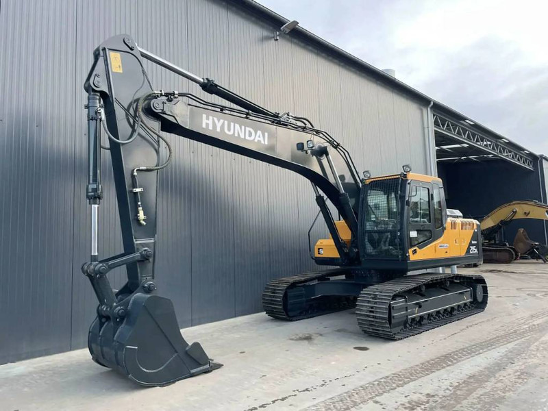 Hyundai R215L - Верижен багер: снимка 1 Hyundai R215L - Верижен багер: снимка 1