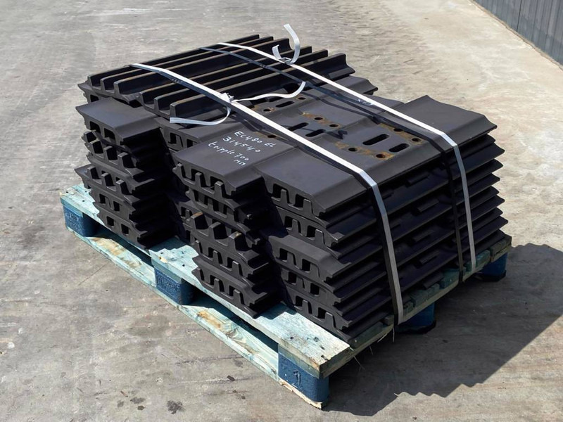 Komatsu PC300 / PC360 / PC400 Shoes/Pads - Рама/ Шаси за Строителна техника: снимка 1 Komatsu PC300 / PC360 / PC400 Shoes/Pads - Рама/ Шаси за Строителна техника: снимка 1