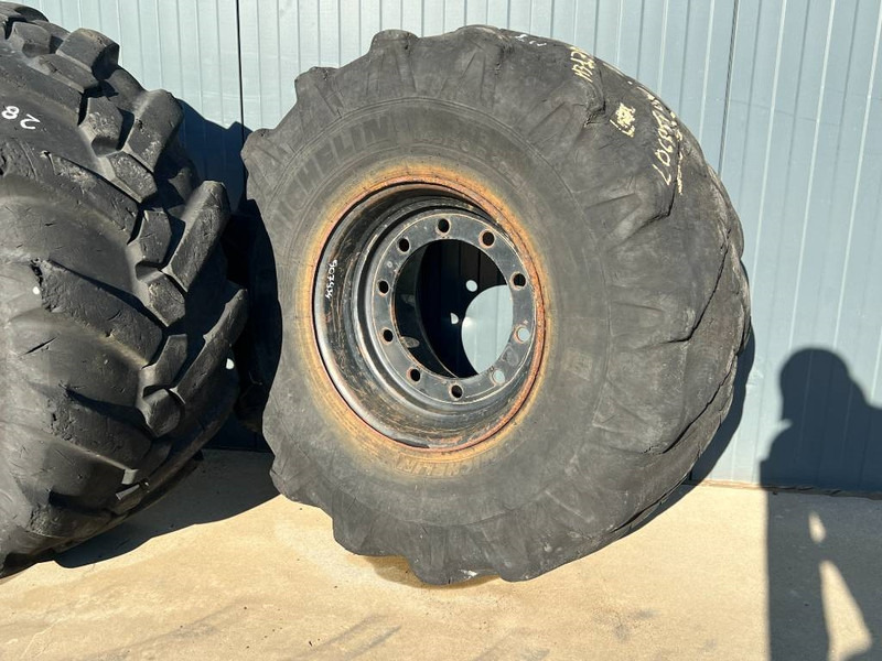 Michelin 445/70R19.5 incl. rim - Гуми и джанти за Строителна техника: снимка 5 Michelin 445/70R19.5 incl. rim - Гуми и джанти за Строителна техника: снимка 5